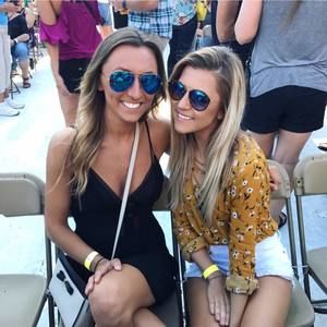 Meet your Posher, Hailee